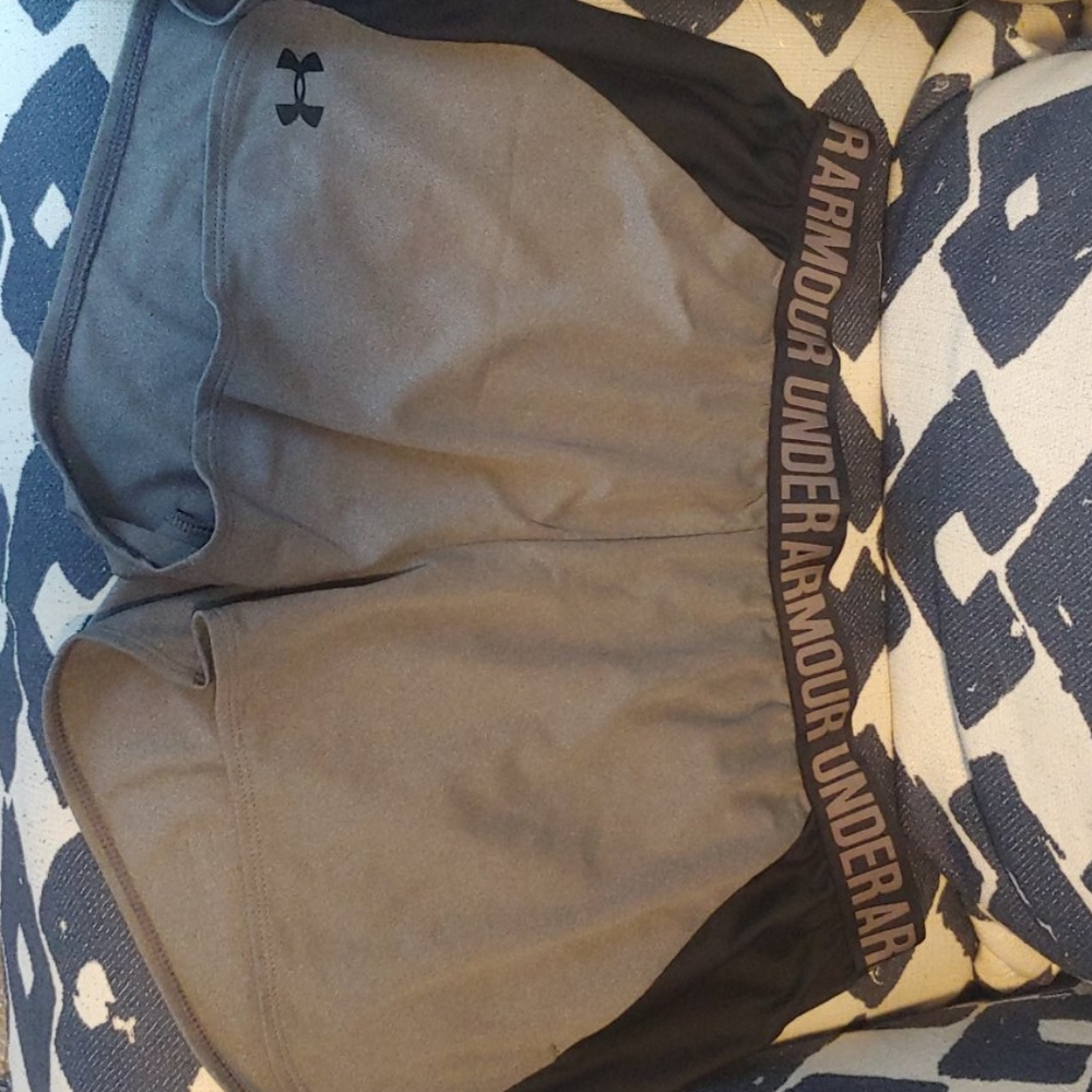 Womans Under Armour shorts